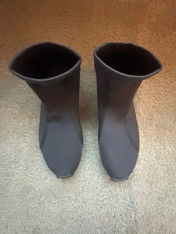 Adidas Yeezy “Coache image 1