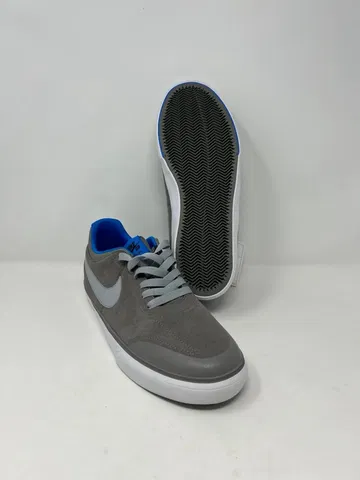 Unreleased Nike SB L image 4