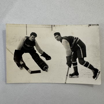 Antique Hockey Real image 1