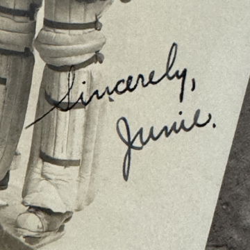 EARLY Hockey Player image 3