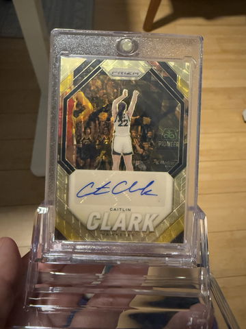 Caitlin Clark for th image 1