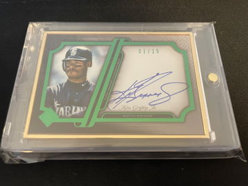 2021 Topps Transcend image 2