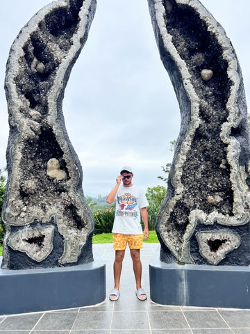 The Largest Geode In image 1